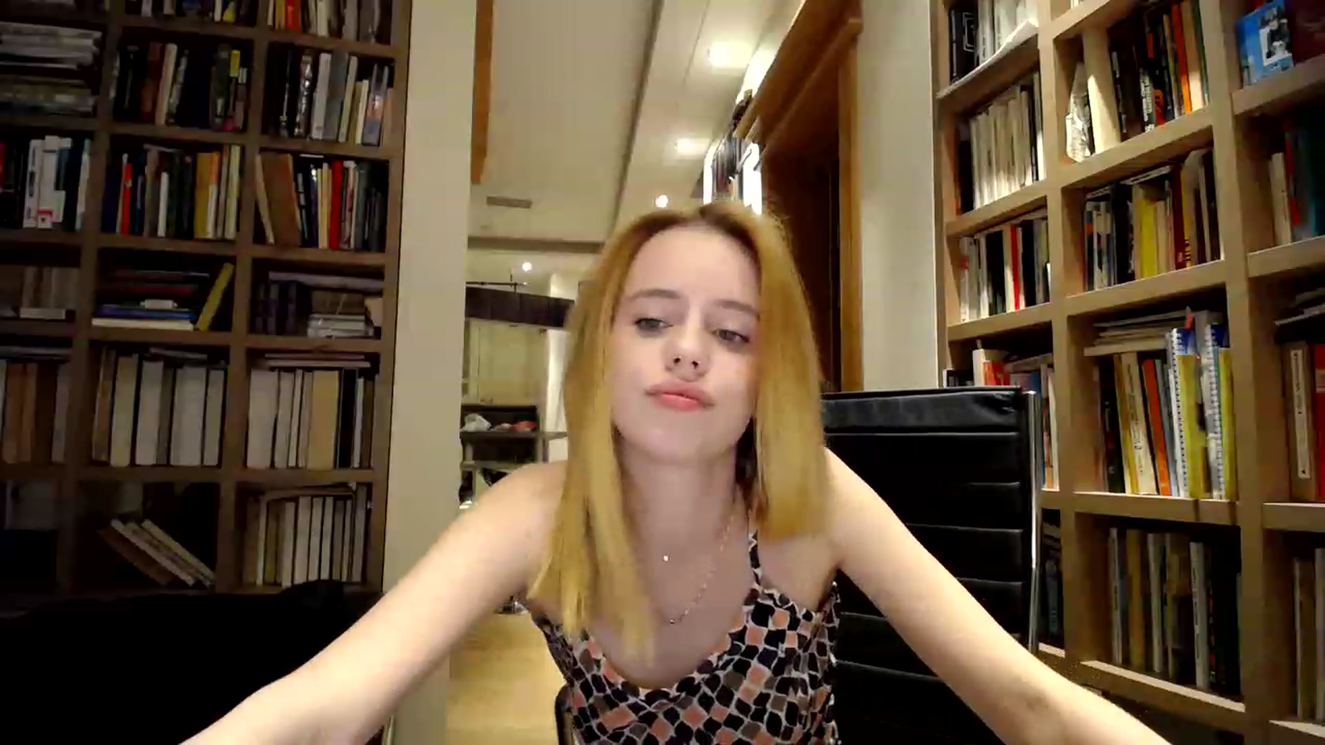 Gallery image thumbnail from Alena29's myfreecams stream on, 02/27/2023, 19:40 image 7 of 20
