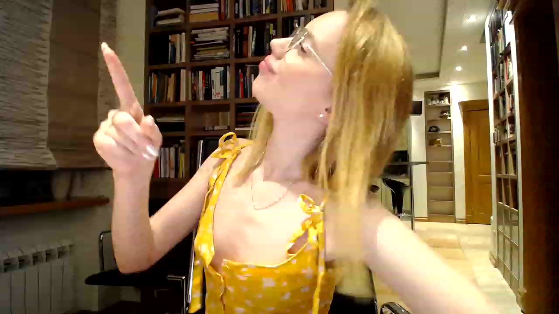 Gallery image thumbnail from Alena29's myfreecams stream on, 03/02/2023, 01:21 image 9 of 20