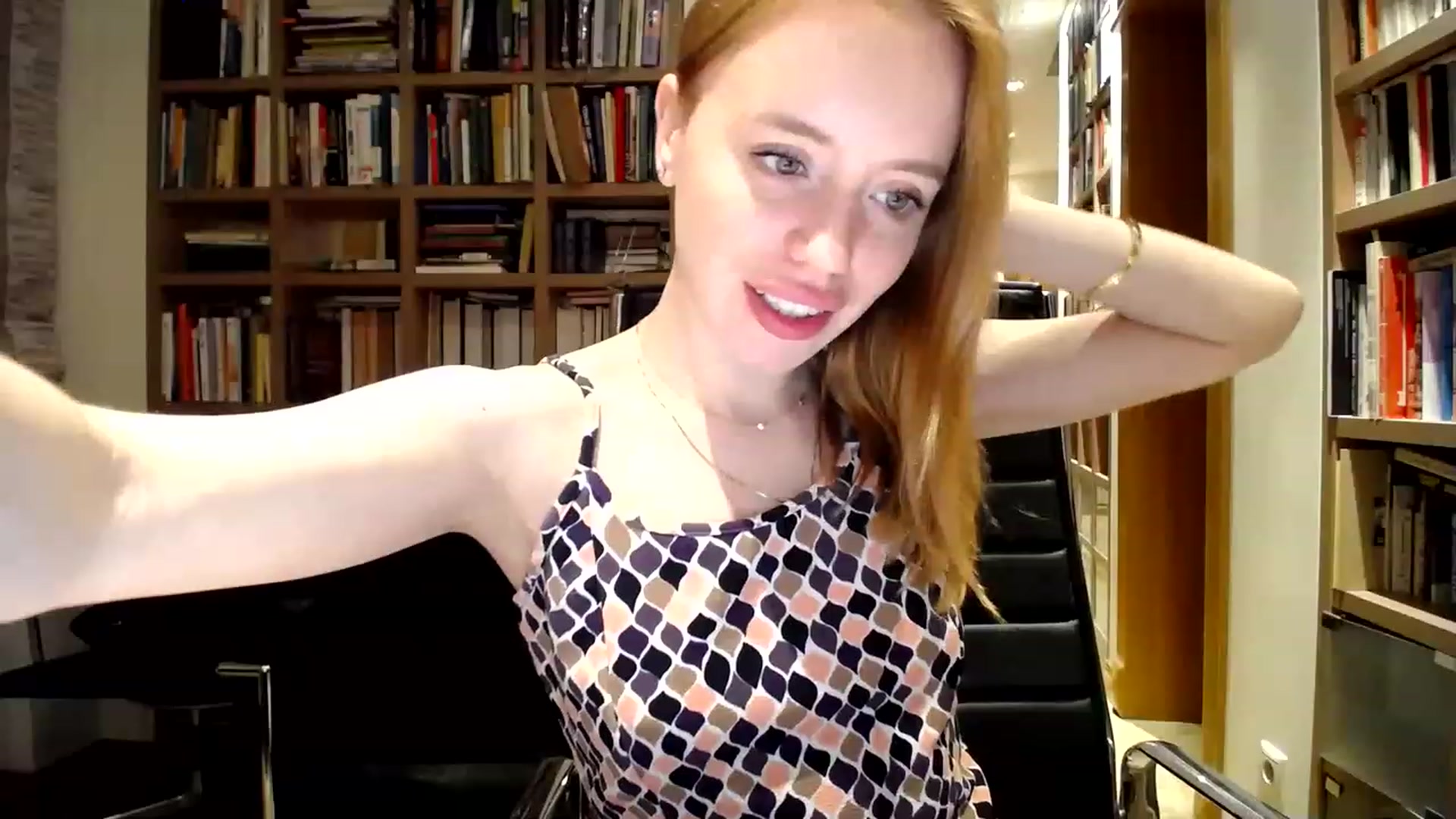 Gallery image thumbnail from Alena29's myfreecams stream on, 03/04/2023, 19:22 image 7 of 20