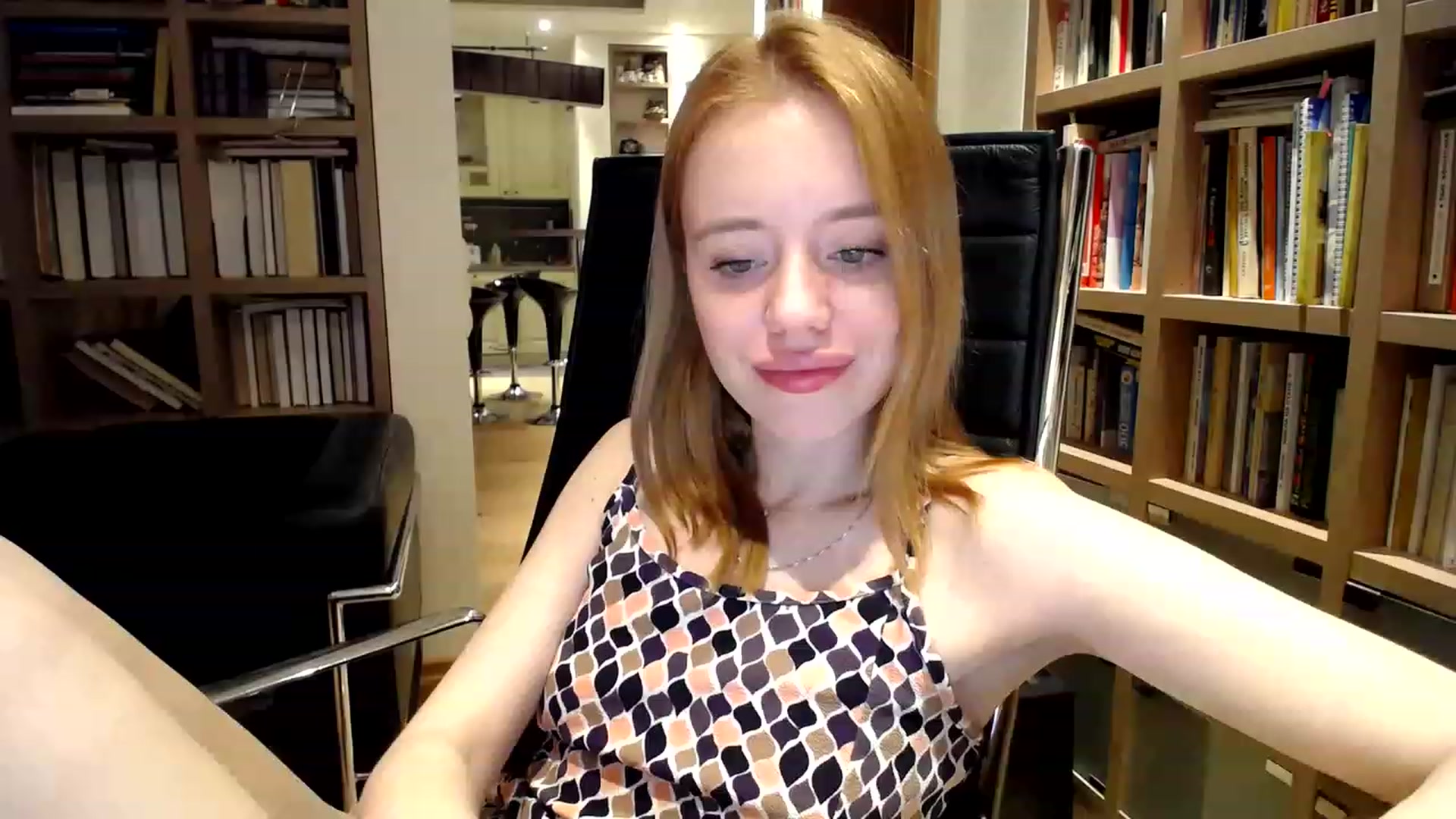 Gallery image thumbnail from Alena29's myfreecams stream on, 03/04/2023, 19:22 image 1 of 20
