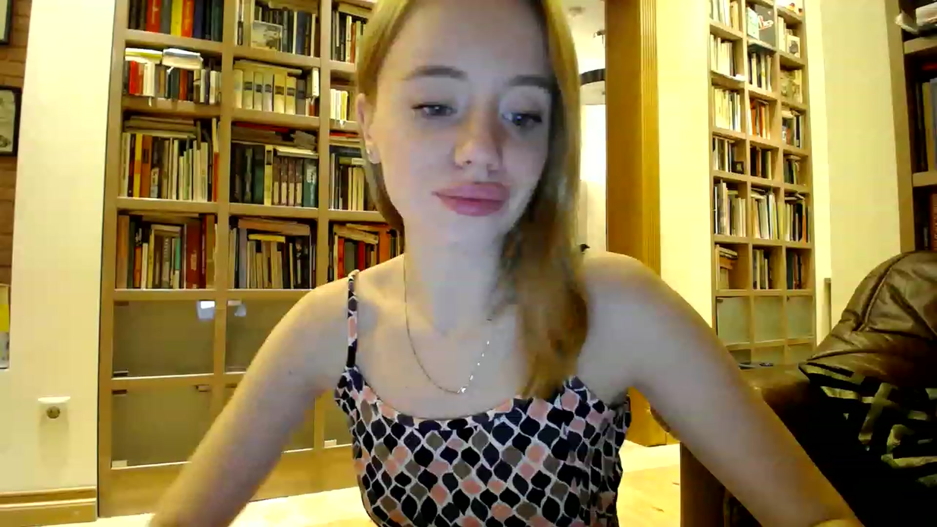 Gallery image thumbnail from Alena29's myfreecams stream on, 03/04/2023, 19:22 image 11 of 20