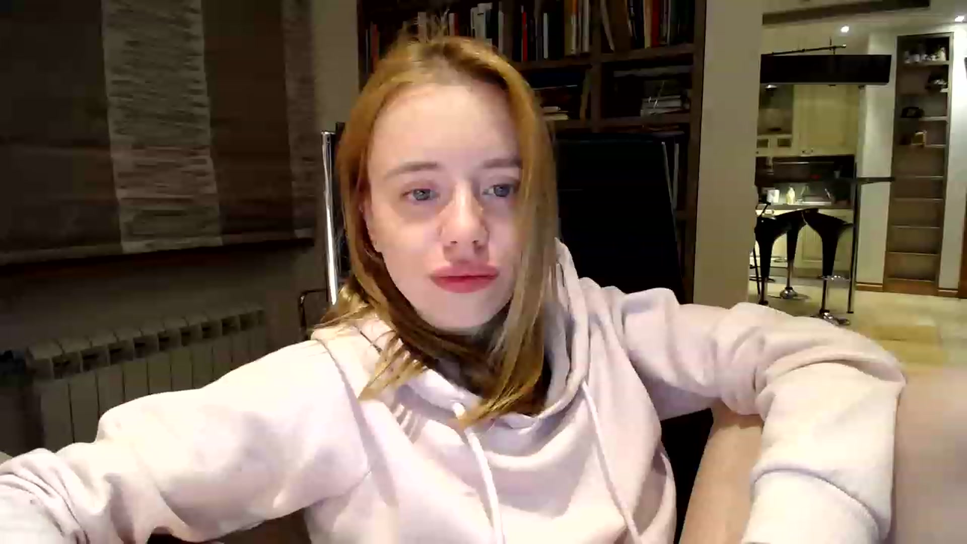 Gallery image thumbnail from Alena29's myfreecams stream on, 03/12/2023, 22:42 image 12 of 20