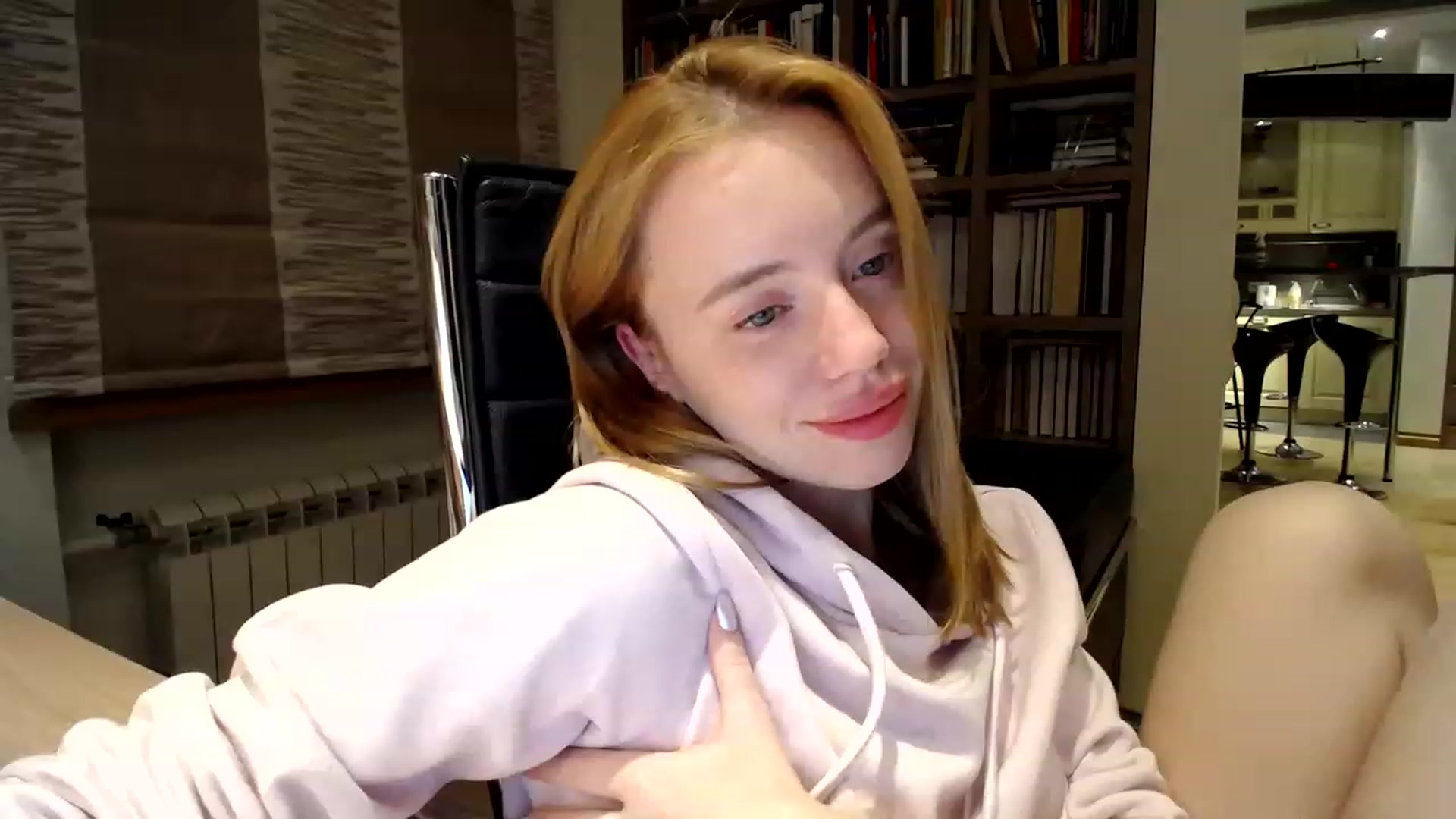 Gallery image thumbnail from Alena29's myfreecams stream on, 03/12/2023, 22:42 image 5 of 20