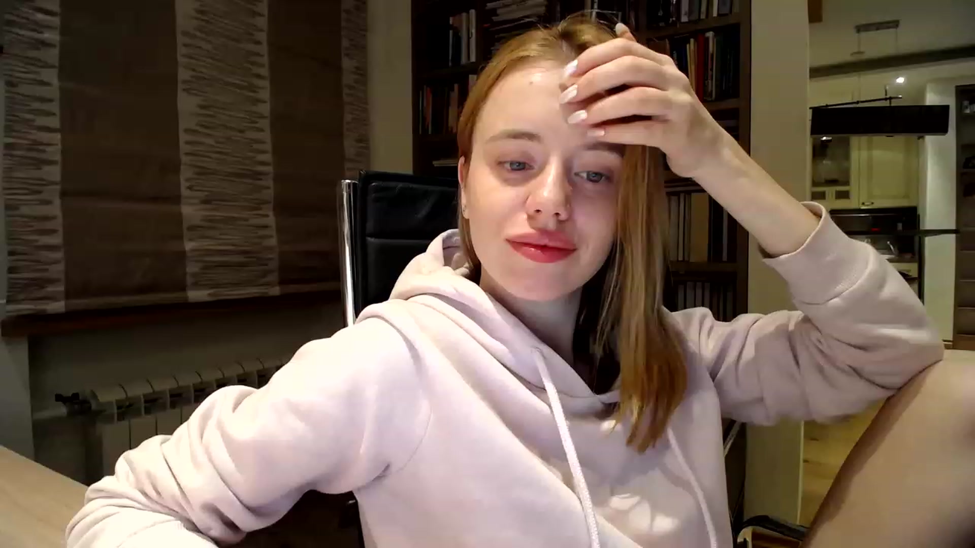 Gallery image thumbnail from Alena29's myfreecams stream on, 03/12/2023, 22:42 image 1 of 20