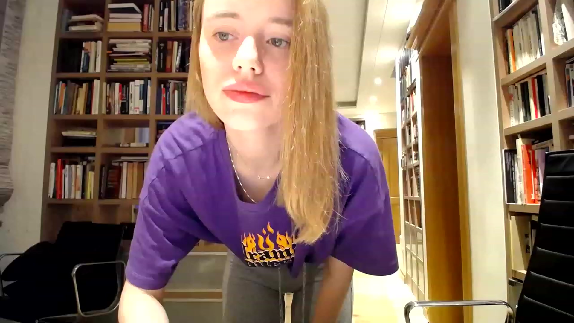 Gallery image thumbnail from Alena29's myfreecams stream on, 03/20/2023, 16:37 image 1 of 20