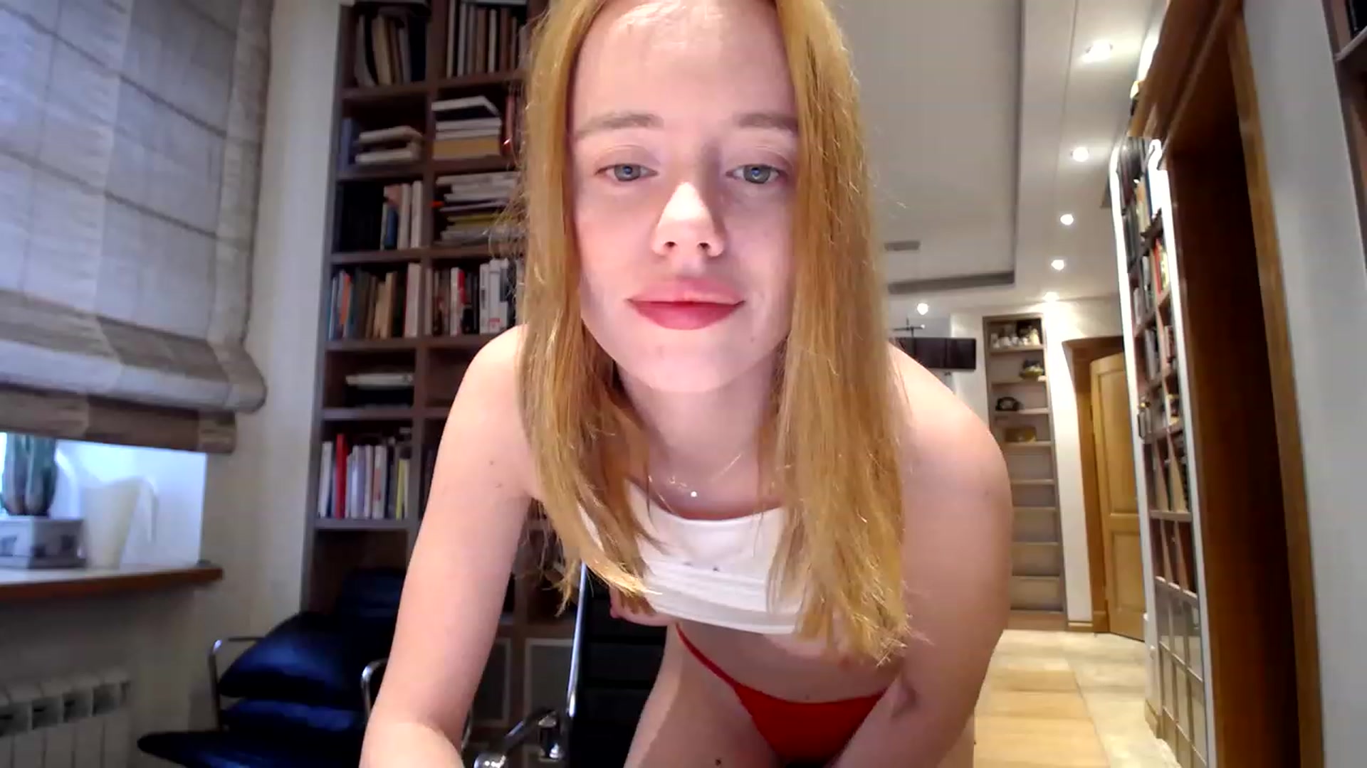 Gallery image thumbnail from Alena29's myfreecams stream on, 03/21/2023, 15:18 image 7 of 20