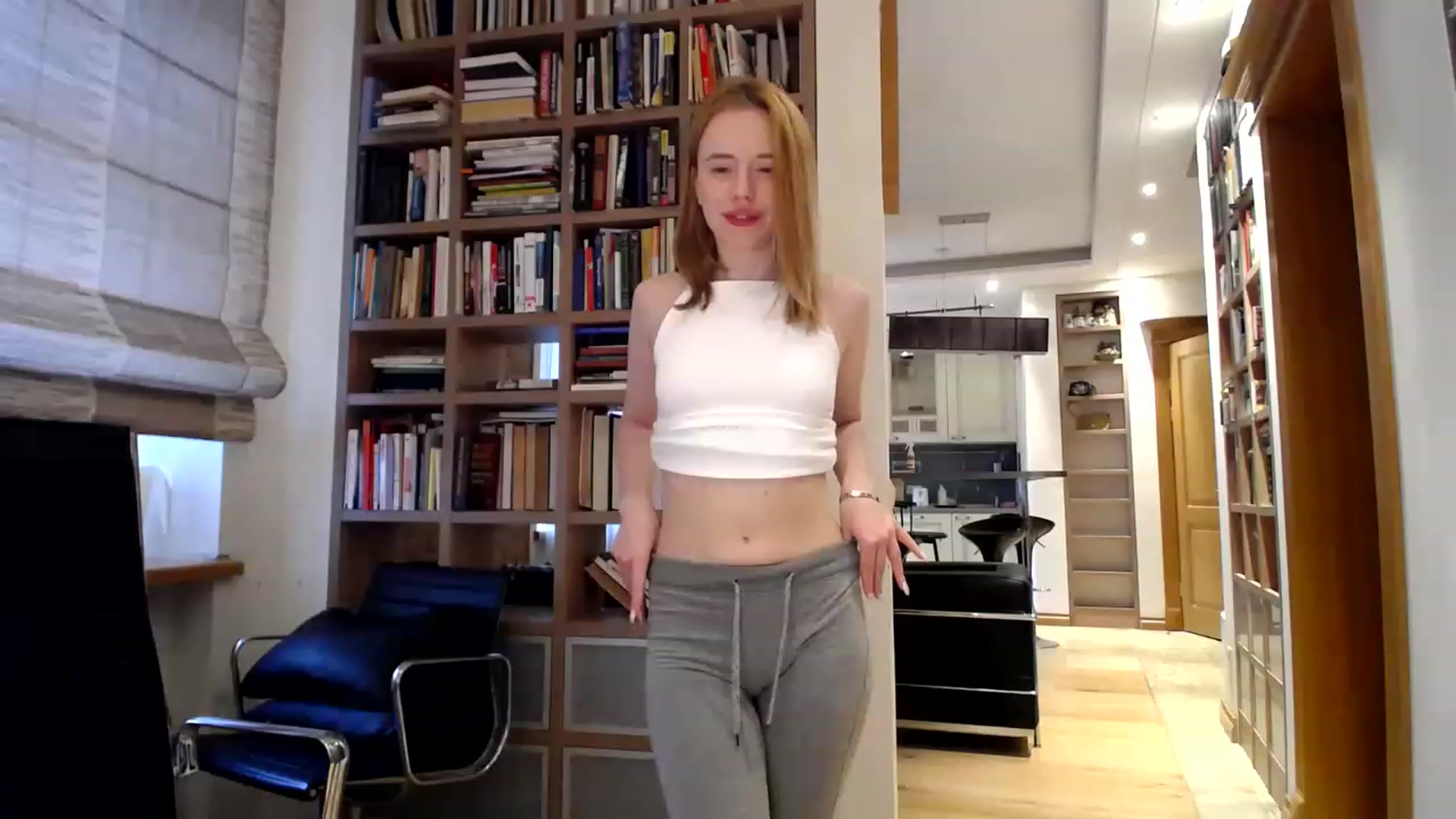 Gallery image thumbnail from Alena29's myfreecams stream on, 03/21/2023, 15:18 image 12 of 20