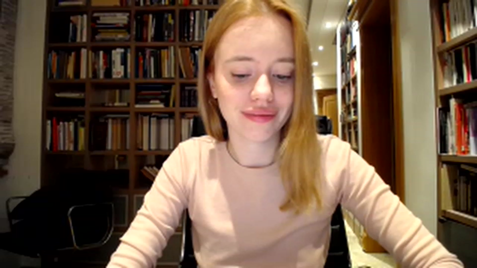 Gallery image thumbnail from Alena29's myfreecams stream on, 03/23/2023, 01:16 image 2 of 20
