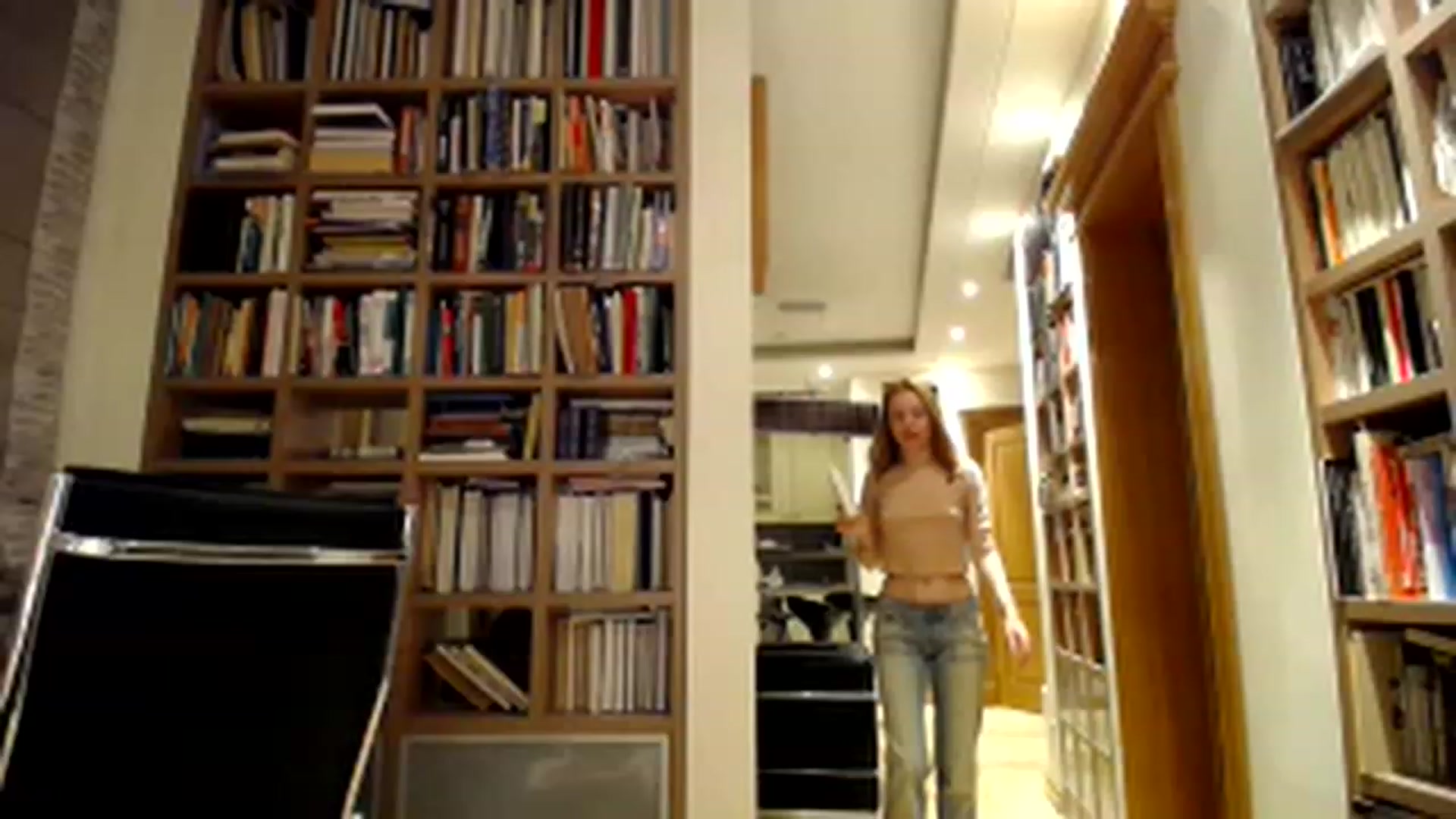 Gallery image thumbnail from Alena29's myfreecams stream on, 03/23/2023, 01:16 image 5 of 20