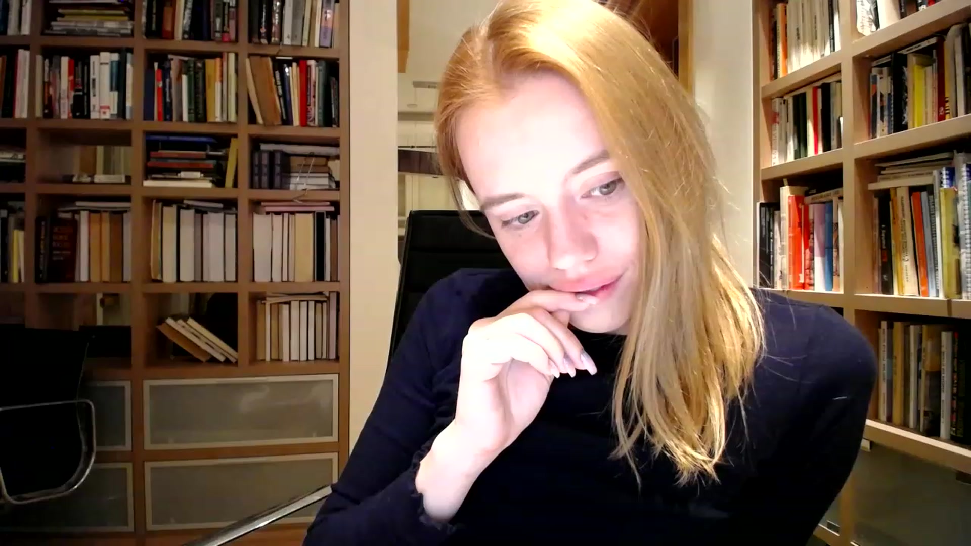 Gallery image thumbnail from Alena29's myfreecams stream on, 03/24/2023, 24:34 image 9 of 20
