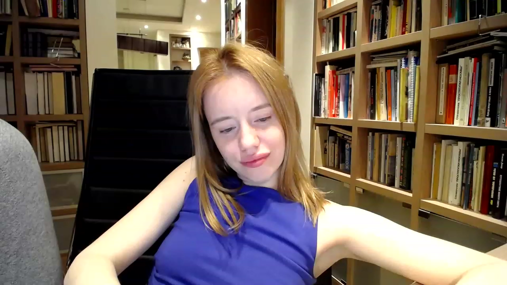 Gallery image thumbnail from Alena29's myfreecams stream on, 03/27/2023, 23:58 image 9 of 20