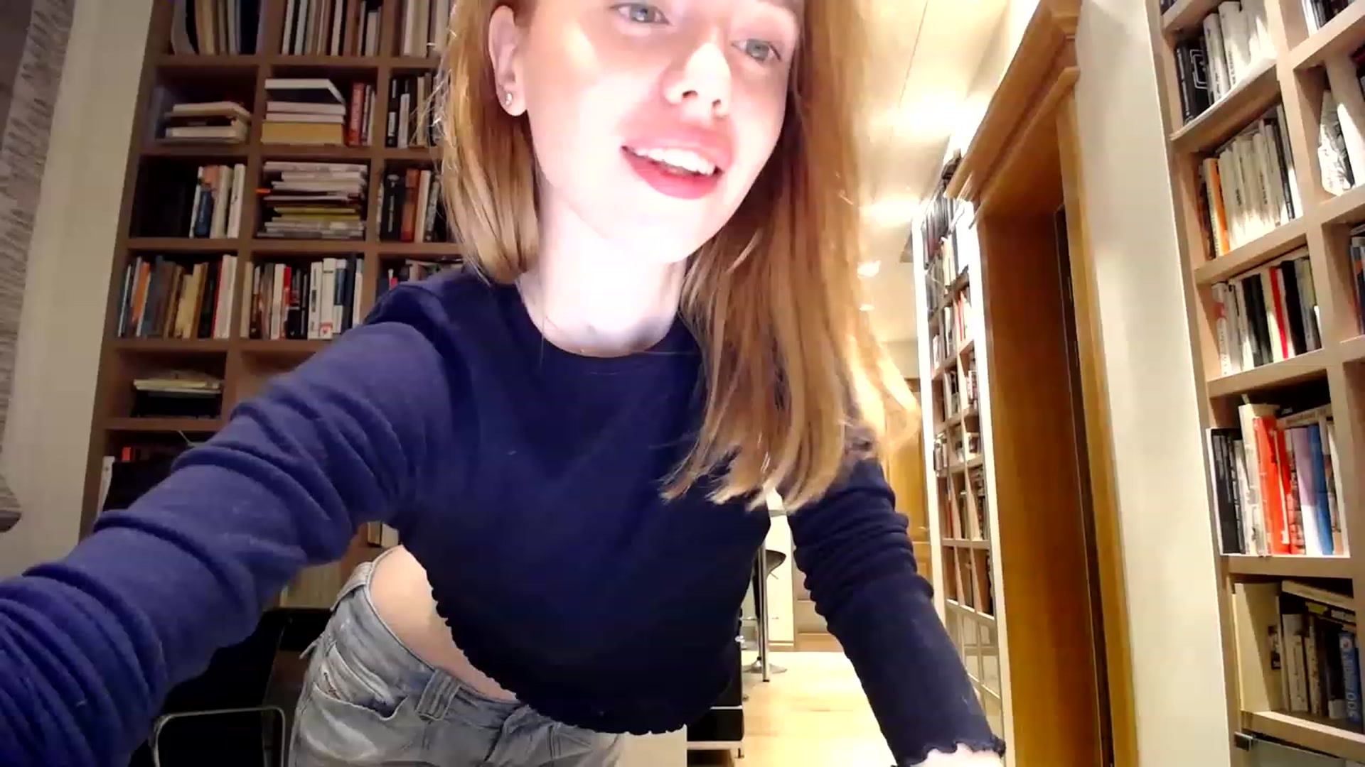 Gallery image thumbnail from Alena29's myfreecams stream on, 03/28/2023, 23:30 image 3 of 20