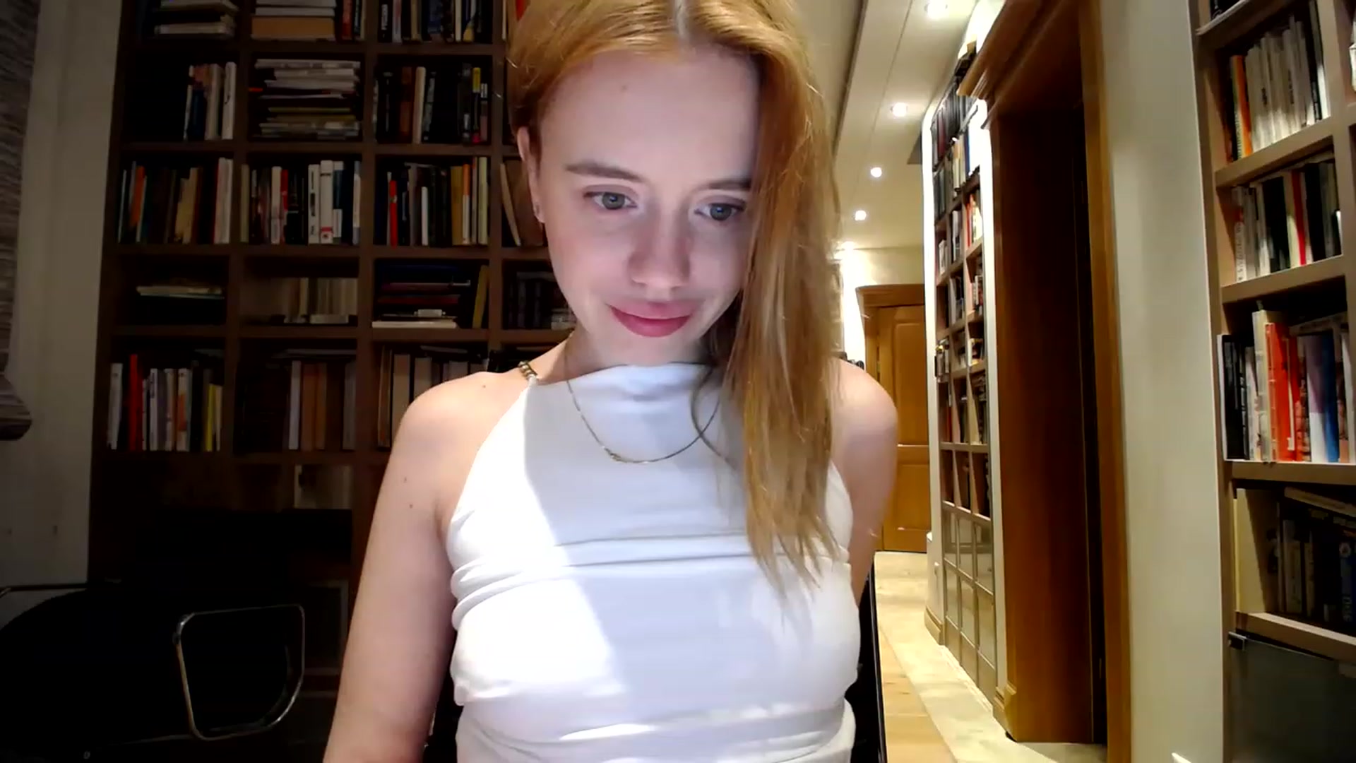 Gallery image thumbnail from Alena29's myfreecams stream on, 03/29/2023, 22:47 image 11 of 20