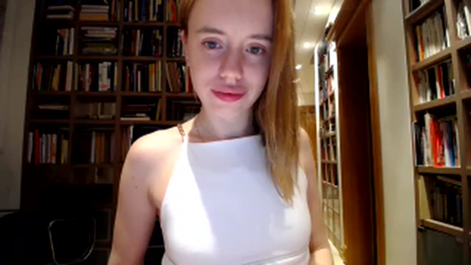Gallery image thumbnail from Alena29's myfreecams stream on, 03/30/2023, 24:03 image 15 of 20