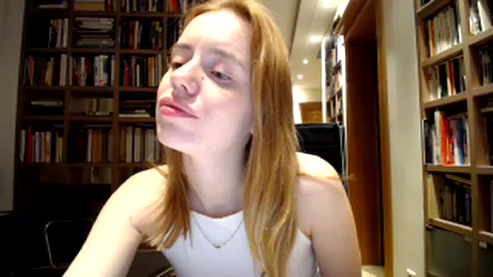 Gallery image thumbnail from Alena29's myfreecams stream on, 03/30/2023, 24:03 image 5 of 20