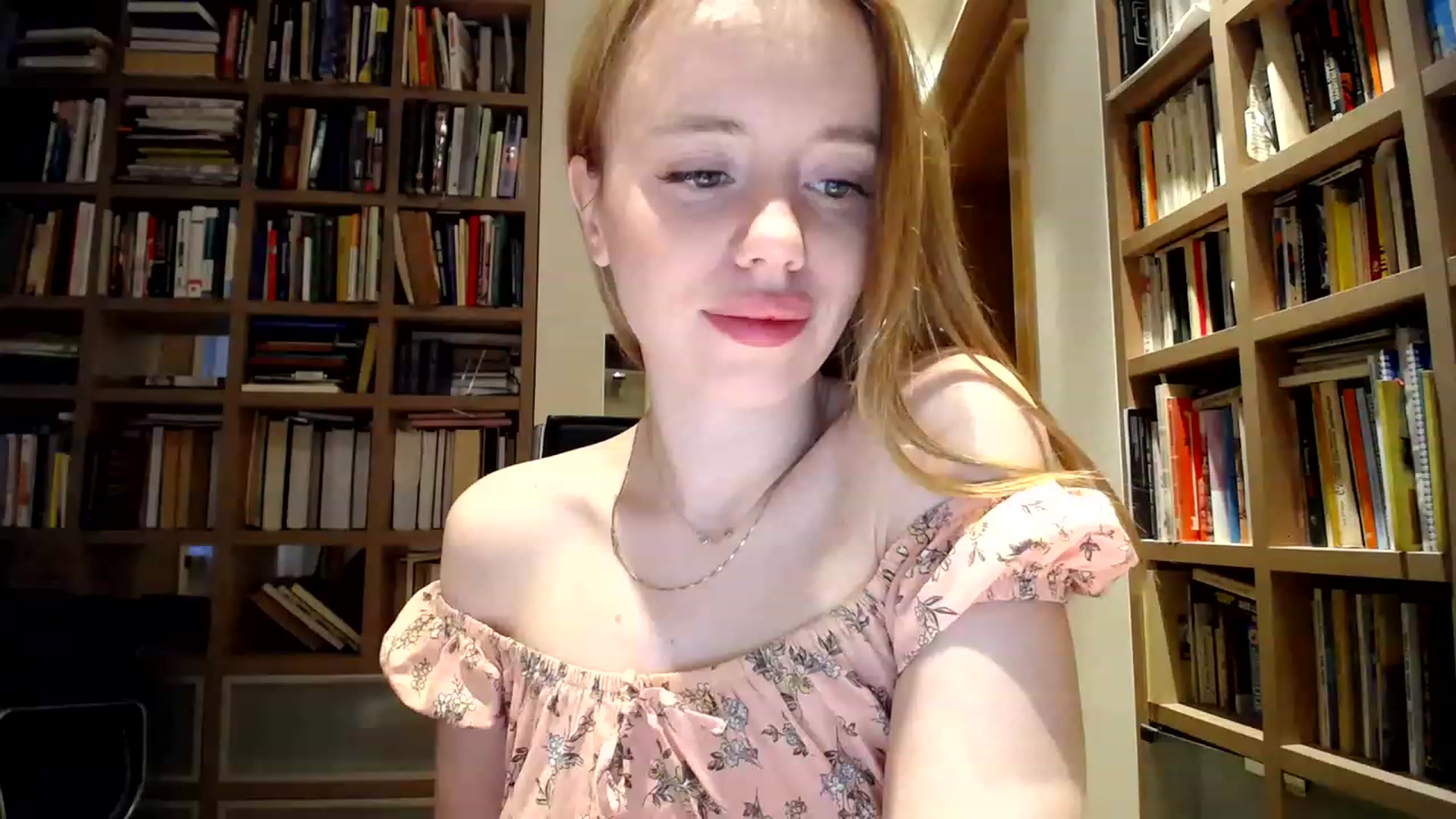 Gallery image thumbnail from Alena29's myfreecams stream on, 03/31/2023, 16:05 image 11 of 20
