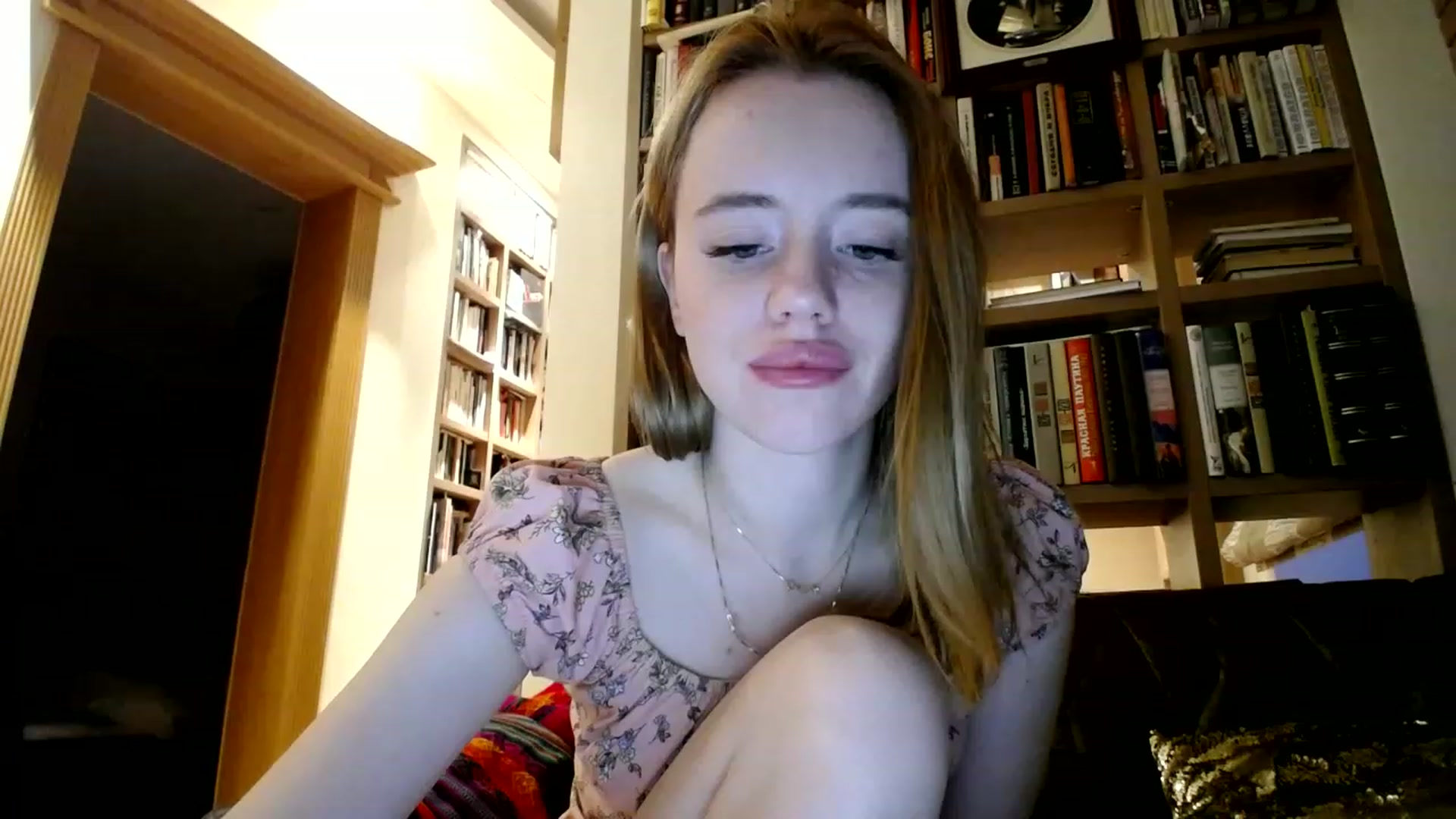 Gallery image thumbnail from Alena29's myfreecams stream on, 03/31/2023, 16:05 image 20 of 20