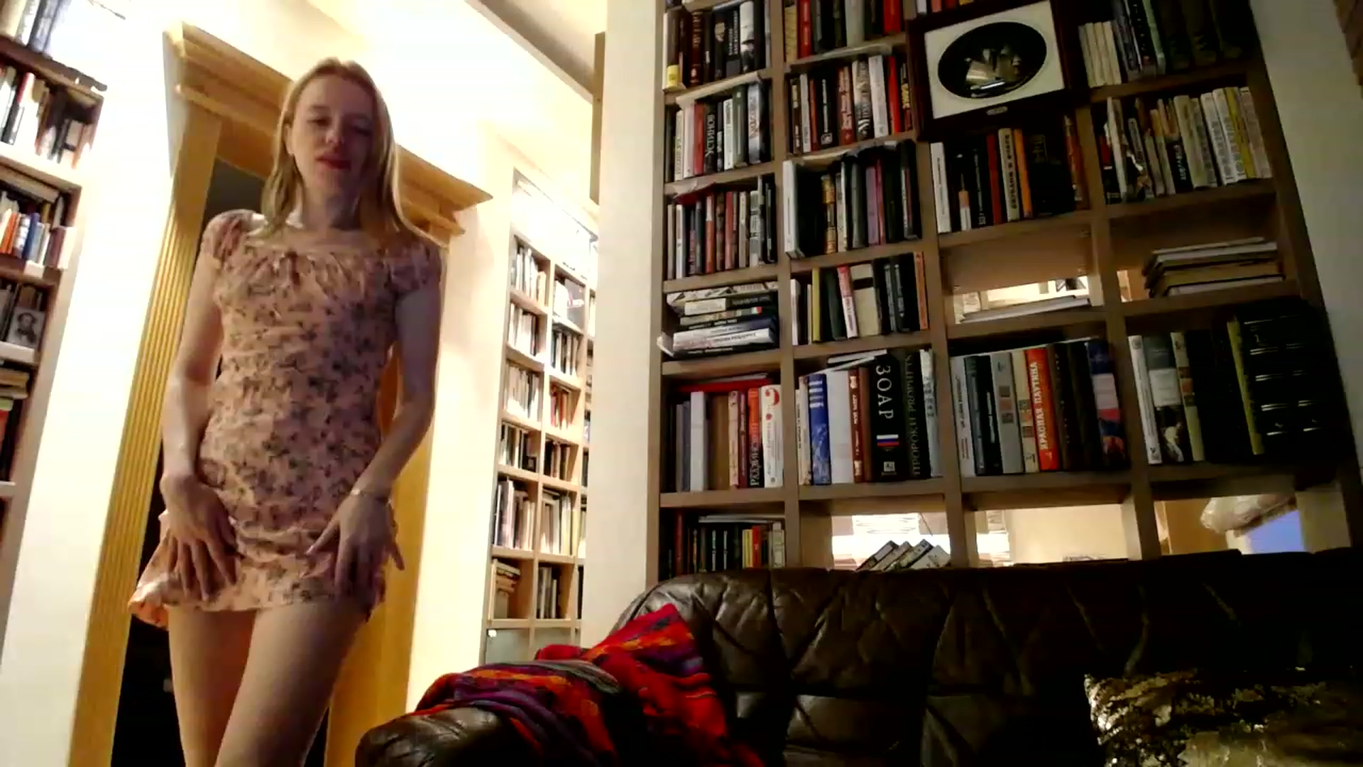 Gallery image thumbnail from Alena29's myfreecams stream on, 03/31/2023, 16:05 image 17 of 20