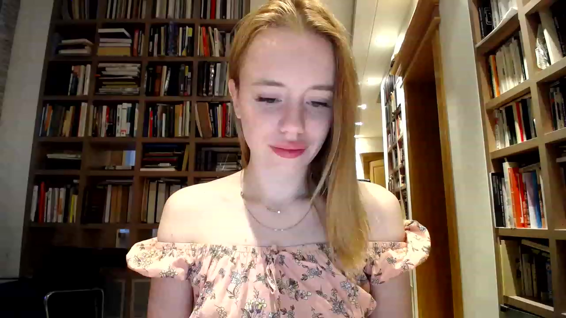 Gallery image thumbnail from Alena29's myfreecams stream on, 03/31/2023, 16:05 image 5 of 20