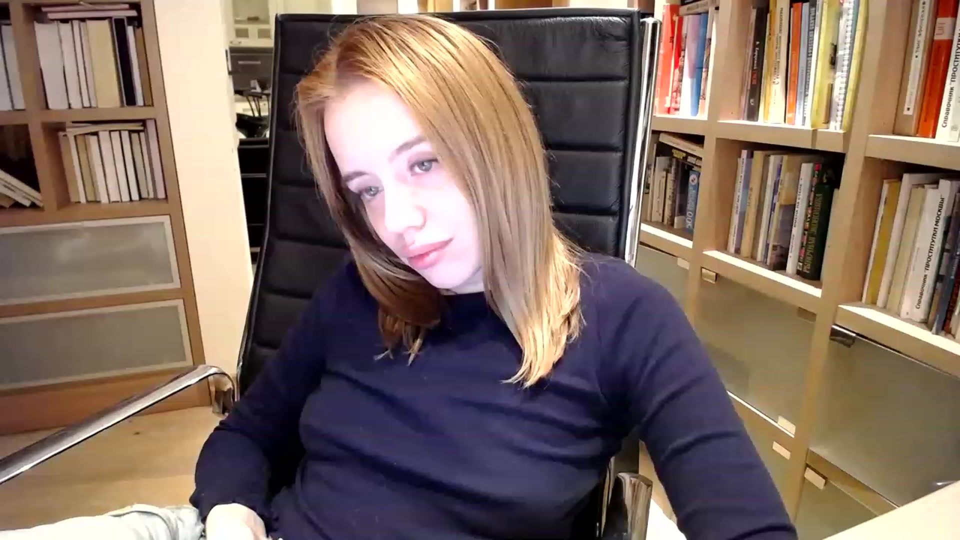 Gallery image thumbnail from Alena29's myfreecams stream on, 03/31/2023, 23:52 image 20 of 20