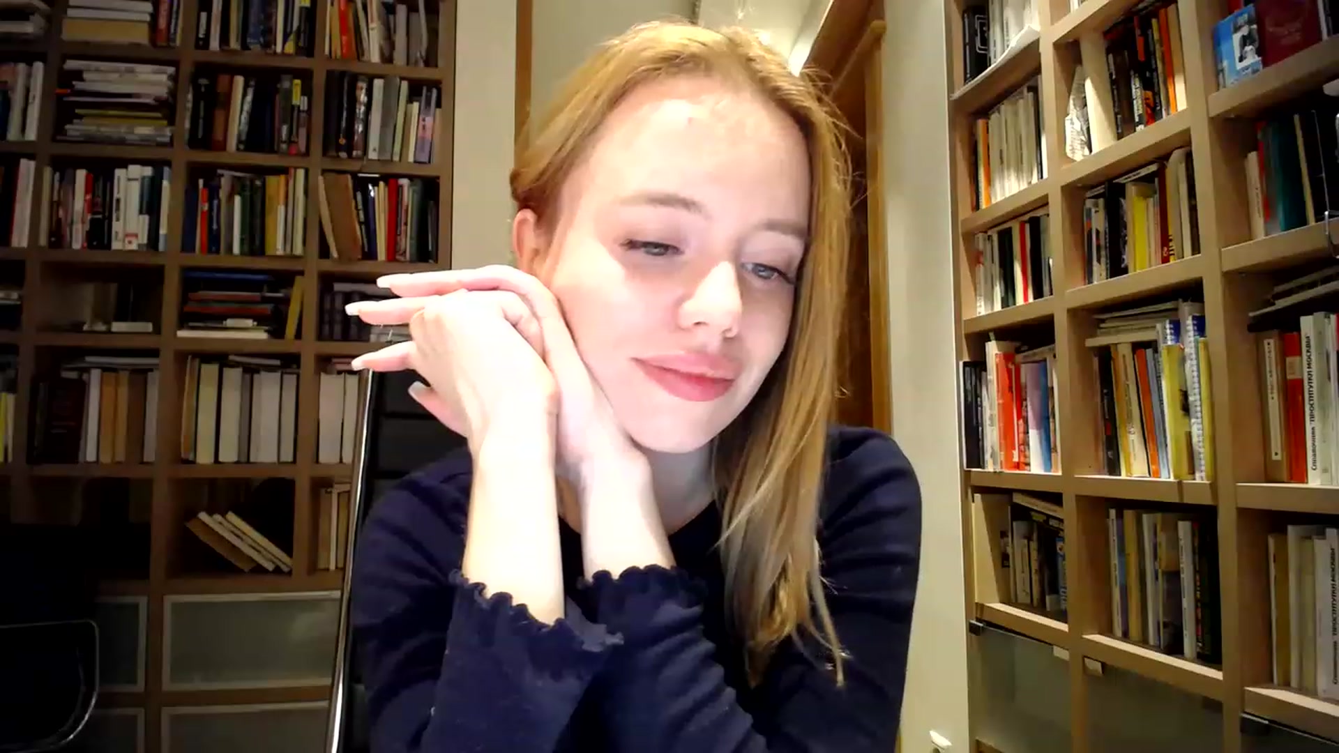 Gallery image thumbnail from Alena29's myfreecams stream on, 03/31/2023, 23:52 image 7 of 20