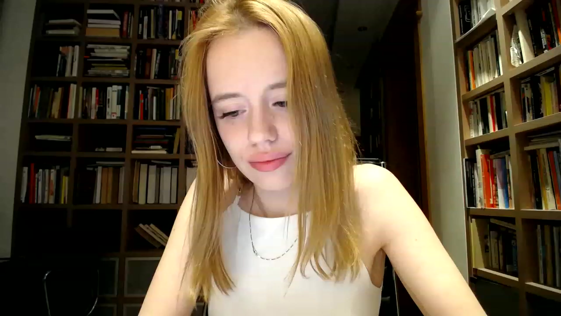 Gallery image thumbnail from Alena29's myfreecams stream on, 04/02/2023, 01:16 image 8 of 20