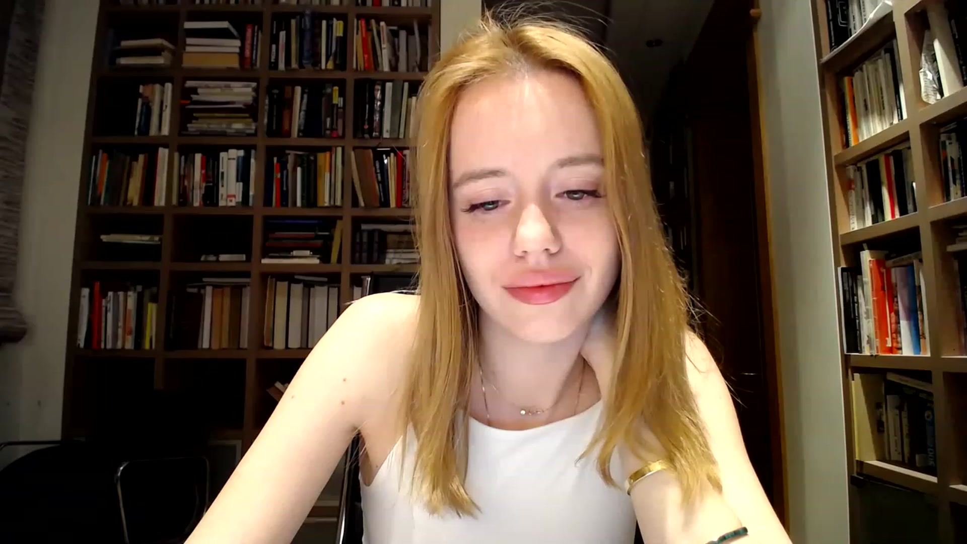 Gallery image thumbnail from Alena29's myfreecams stream on, 04/02/2023, 01:16 image 1 of 20