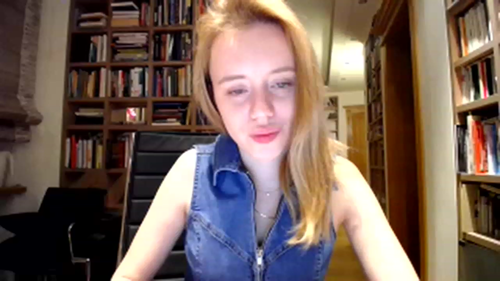 Gallery image thumbnail from Alena29's myfreecams stream on, 05/11/2023, 23:59 image 5 of 20