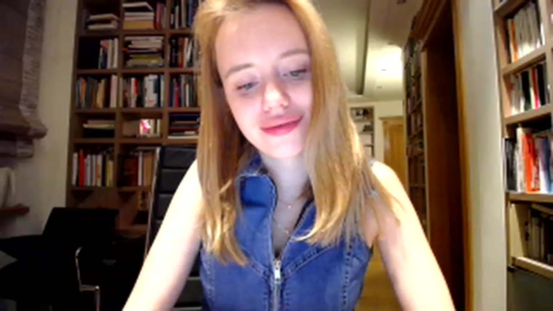 Gallery image thumbnail from Alena29's myfreecams stream on, 05/11/2023, 23:59 image 3 of 20