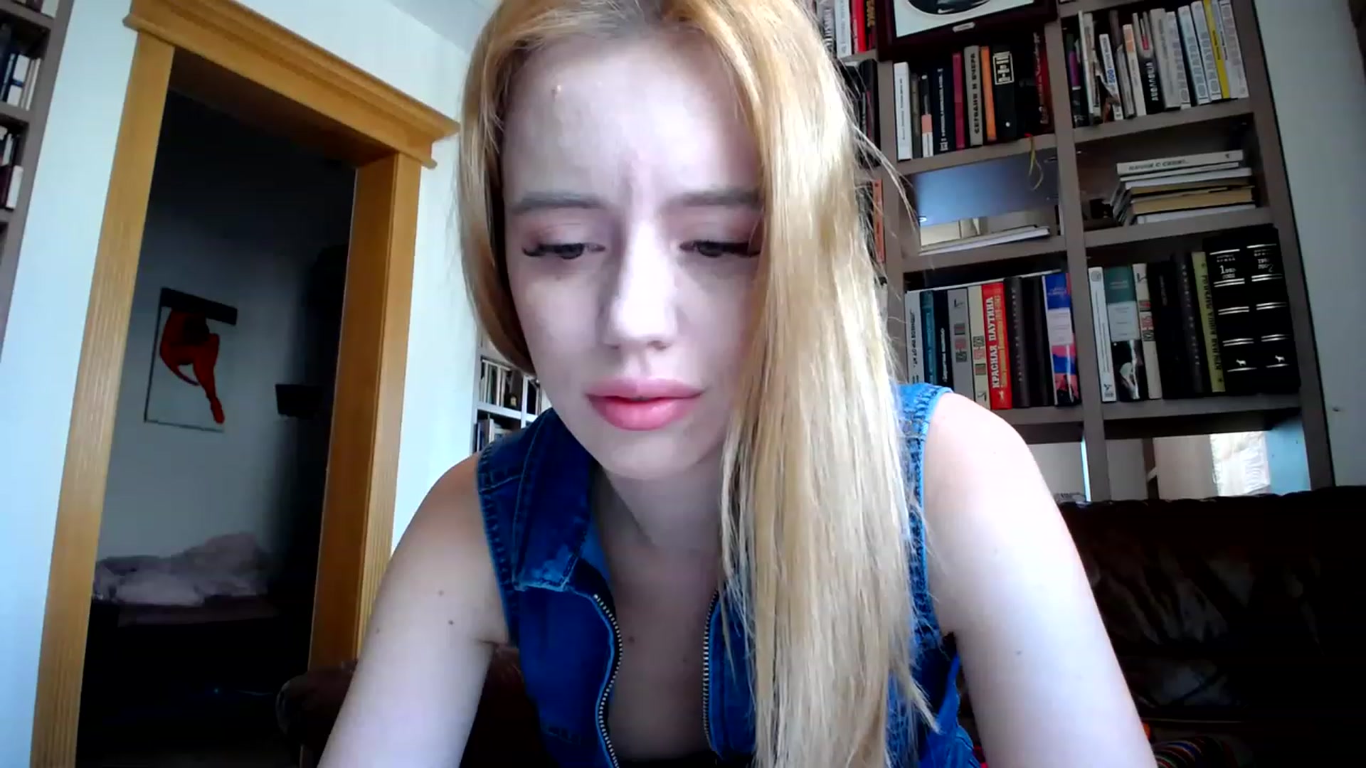 Gallery image thumbnail from Alena29's myfreecams stream on, 05/26/2023, 15:01 image 14 of 20