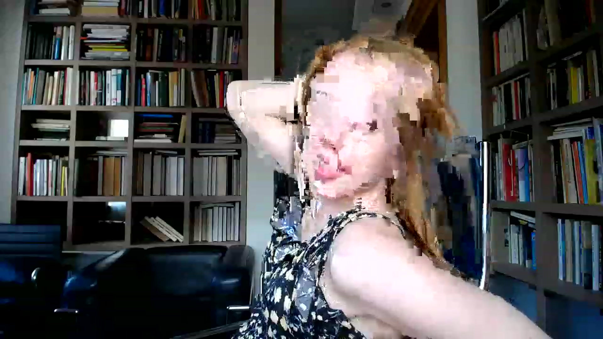 Gallery image thumbnail from Alena29's myfreecams stream on, 05/29/2023, 15:28 image 20 of 20