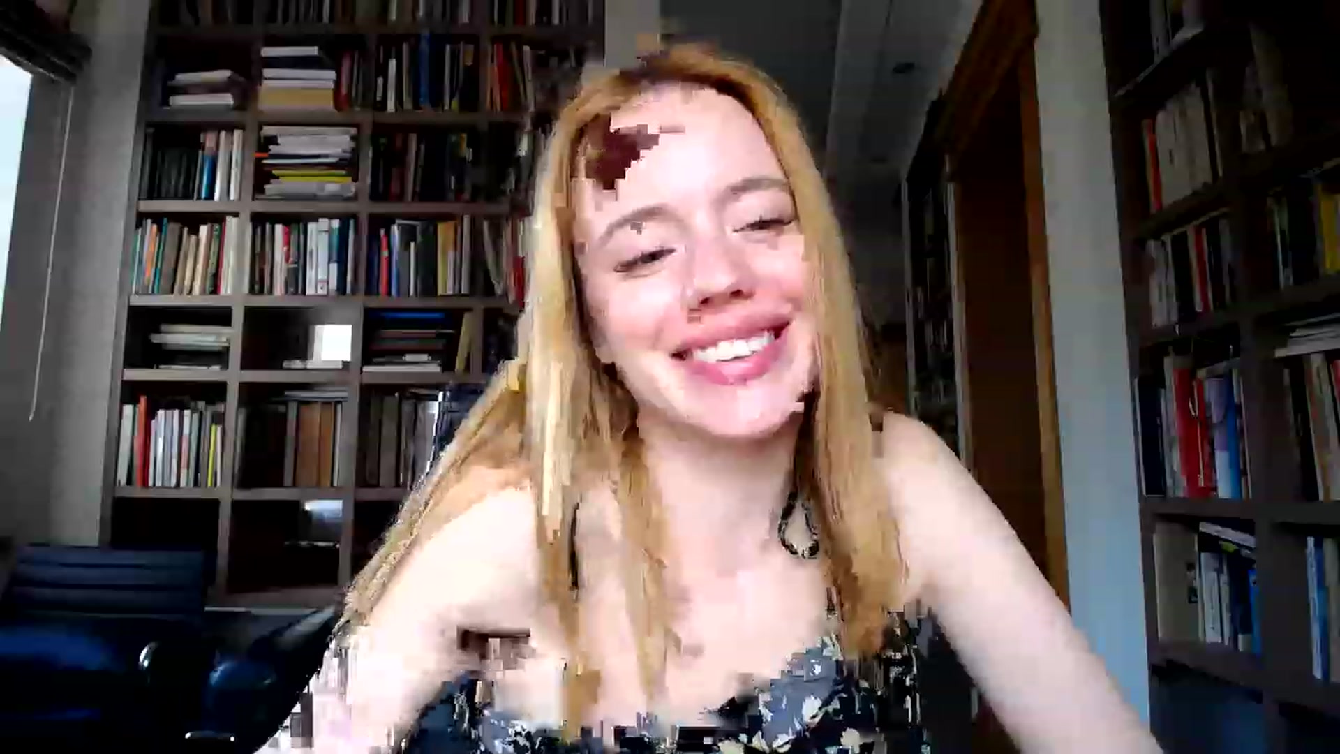 Gallery image thumbnail from Alena29's myfreecams stream on, 05/29/2023, 15:28 image 18 of 20