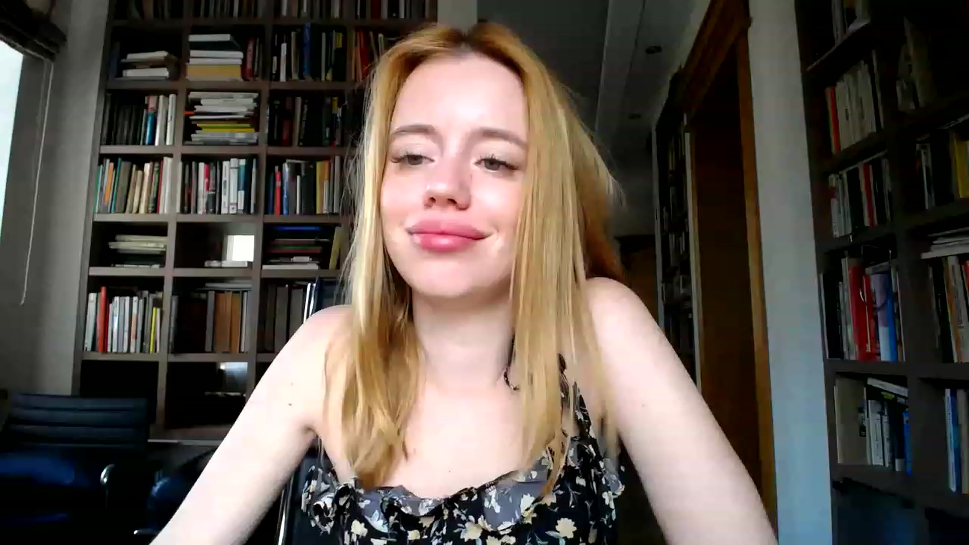 Gallery image thumbnail from Alena29's myfreecams stream on, 05/29/2023, 15:28 image 14 of 20