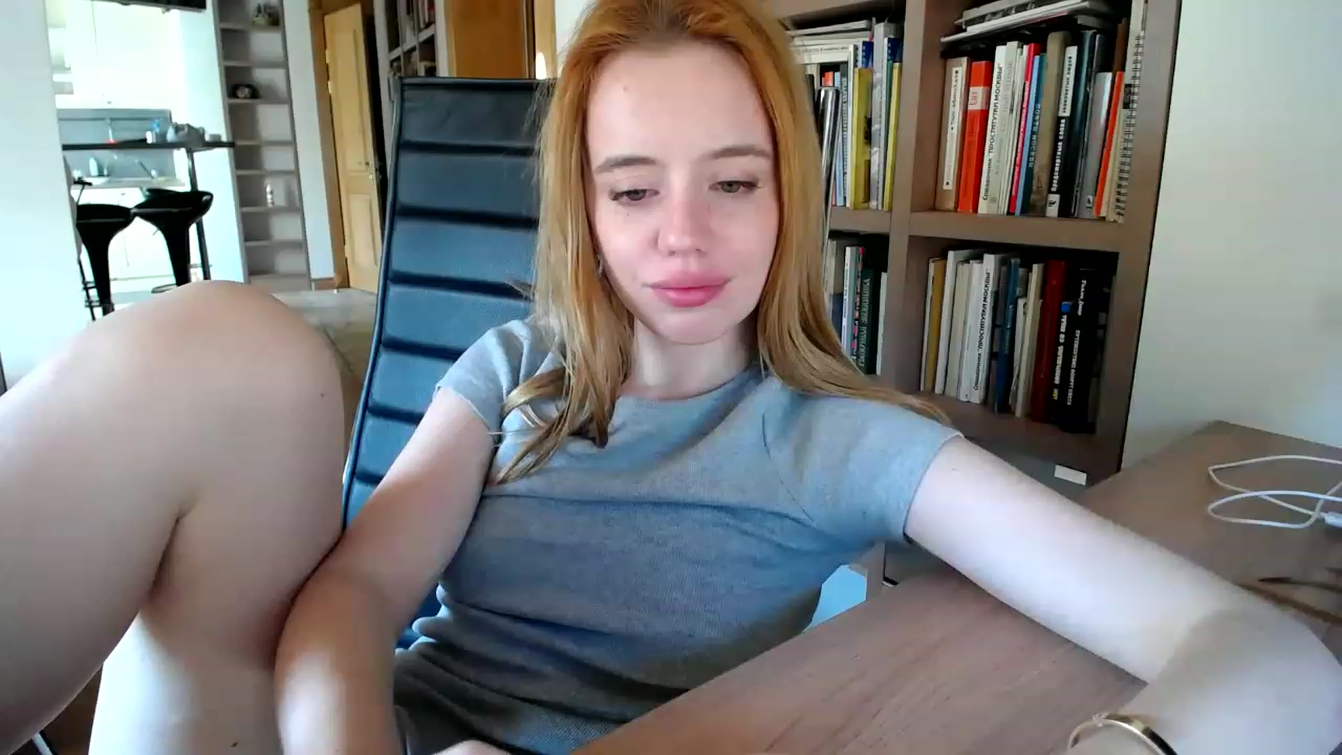 Gallery image thumbnail from Alena29's myfreecams stream on, 06/16/2023, 03:19 image 17 of 20