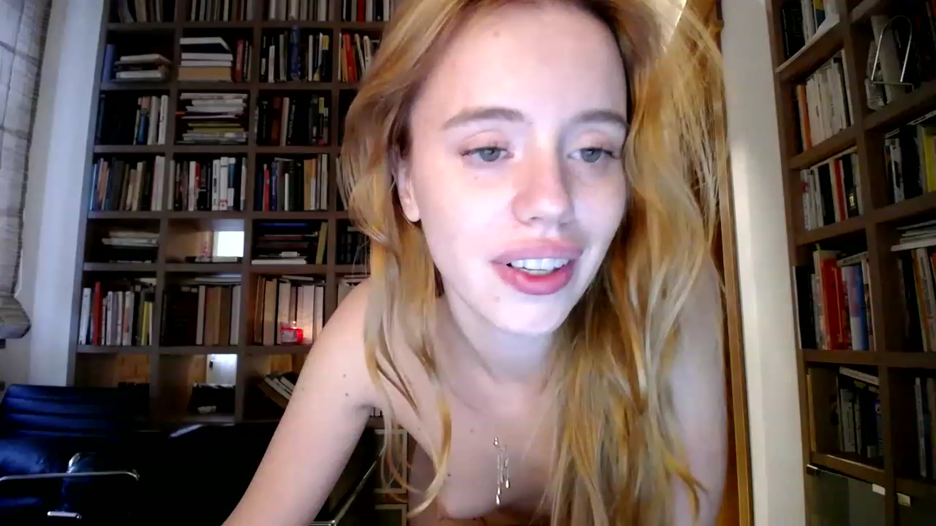 Gallery image thumbnail from Alena29's myfreecams stream on, 06/19/2023, 01:09 image 19 of 20
