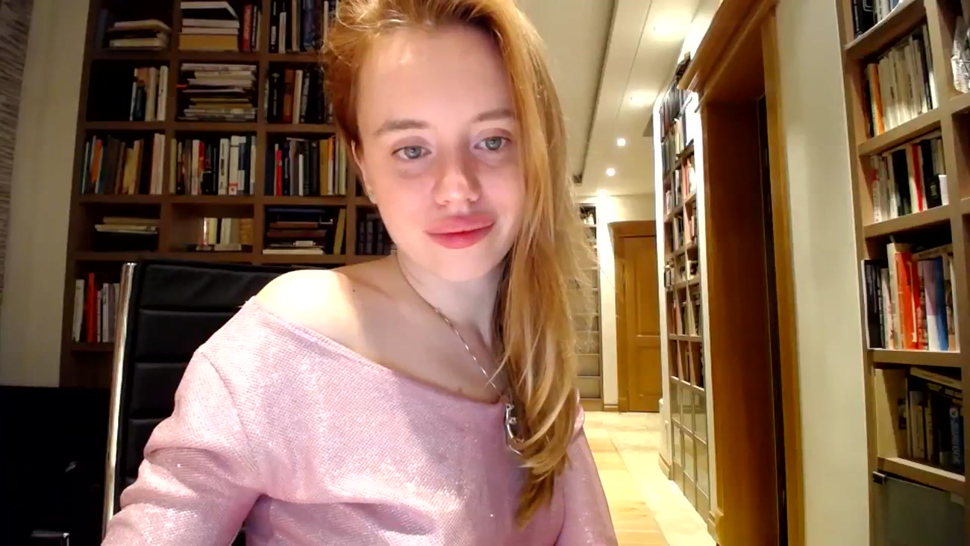Gallery image thumbnail from Alena29's myfreecams stream on, 07/31/2023, 23:59 image 5 of 20