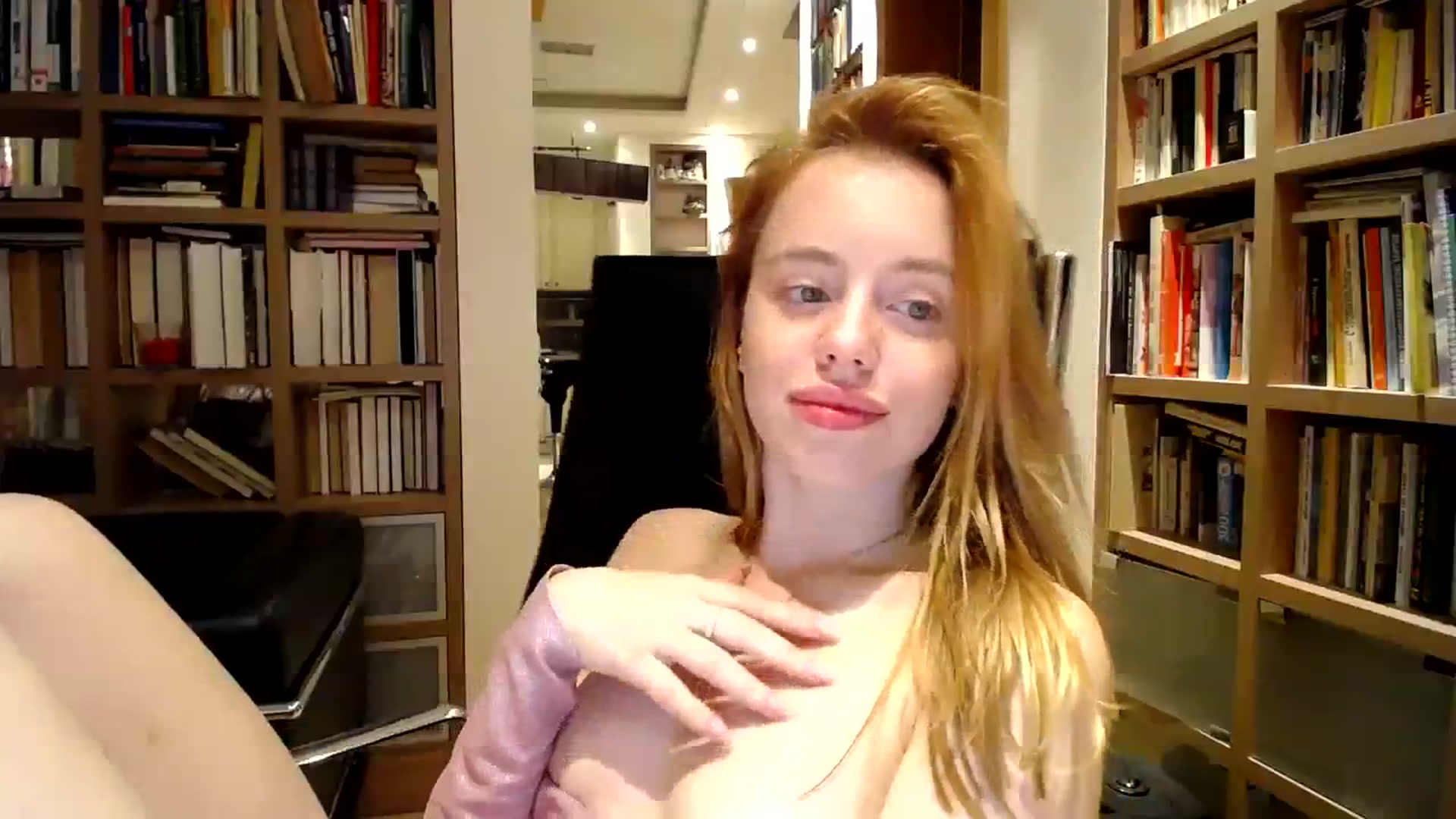Gallery image thumbnail from Alena29's myfreecams stream on, 07/31/2023, 23:59 image 15 of 20