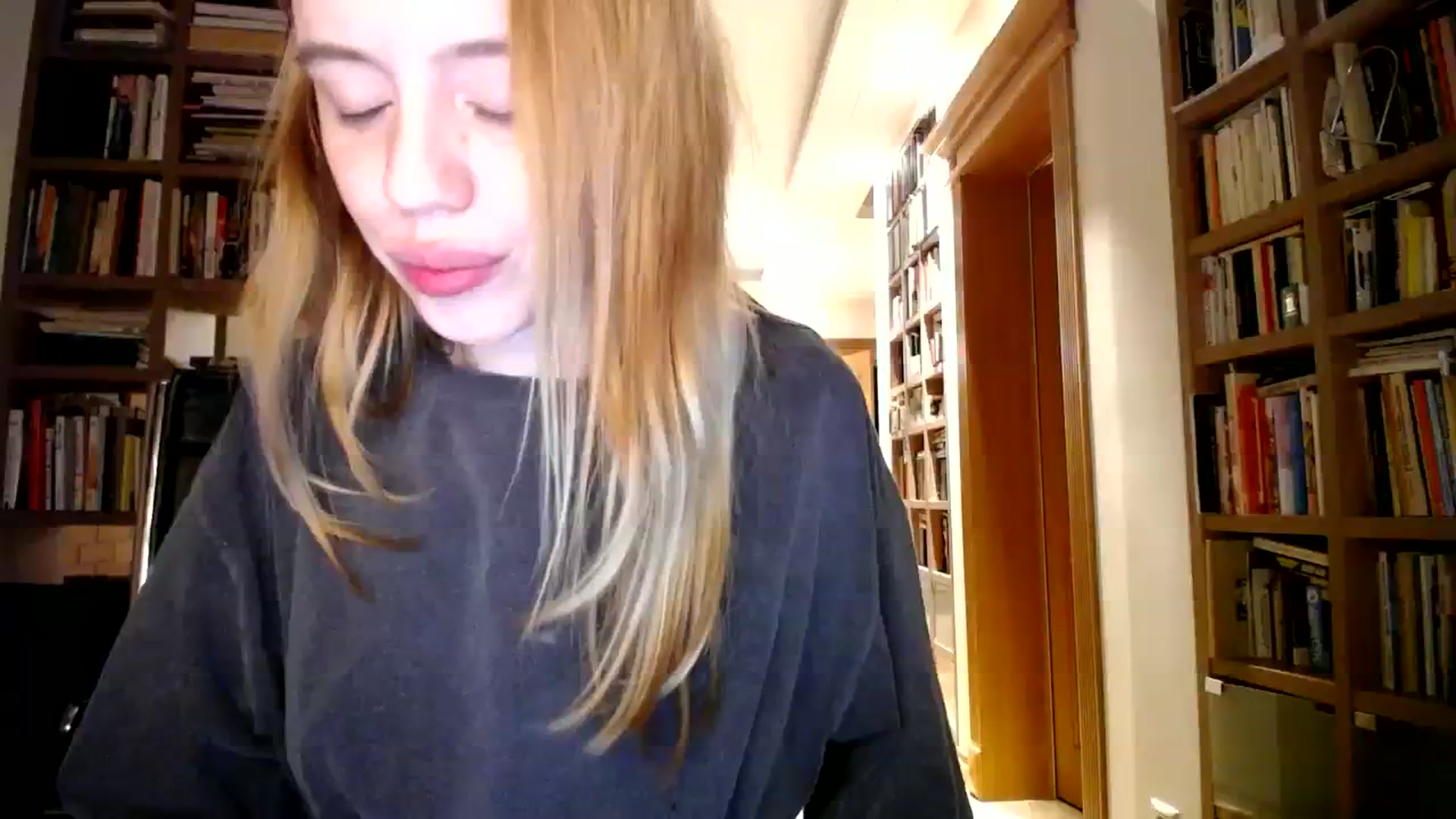 Gallery image thumbnail from Alena29's myfreecams stream on, 08/09/2023, 24:57 image 20 of 20