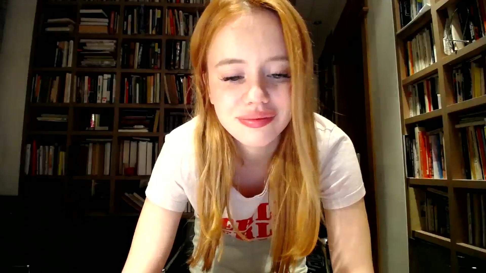 Gallery image thumbnail from Alena29's myfreecams stream on, 08/21/2023, 22:32 image 2 of 20