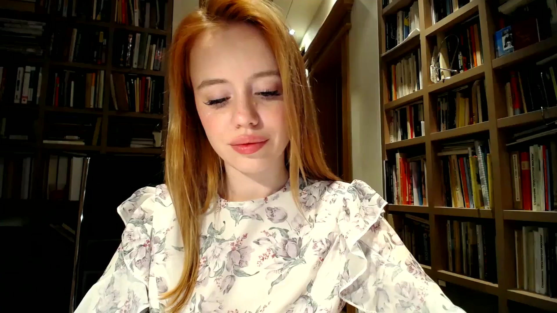 Gallery image thumbnail from Alena29's myfreecams stream on, 08/22/2023, 18:09 image 4 of 20