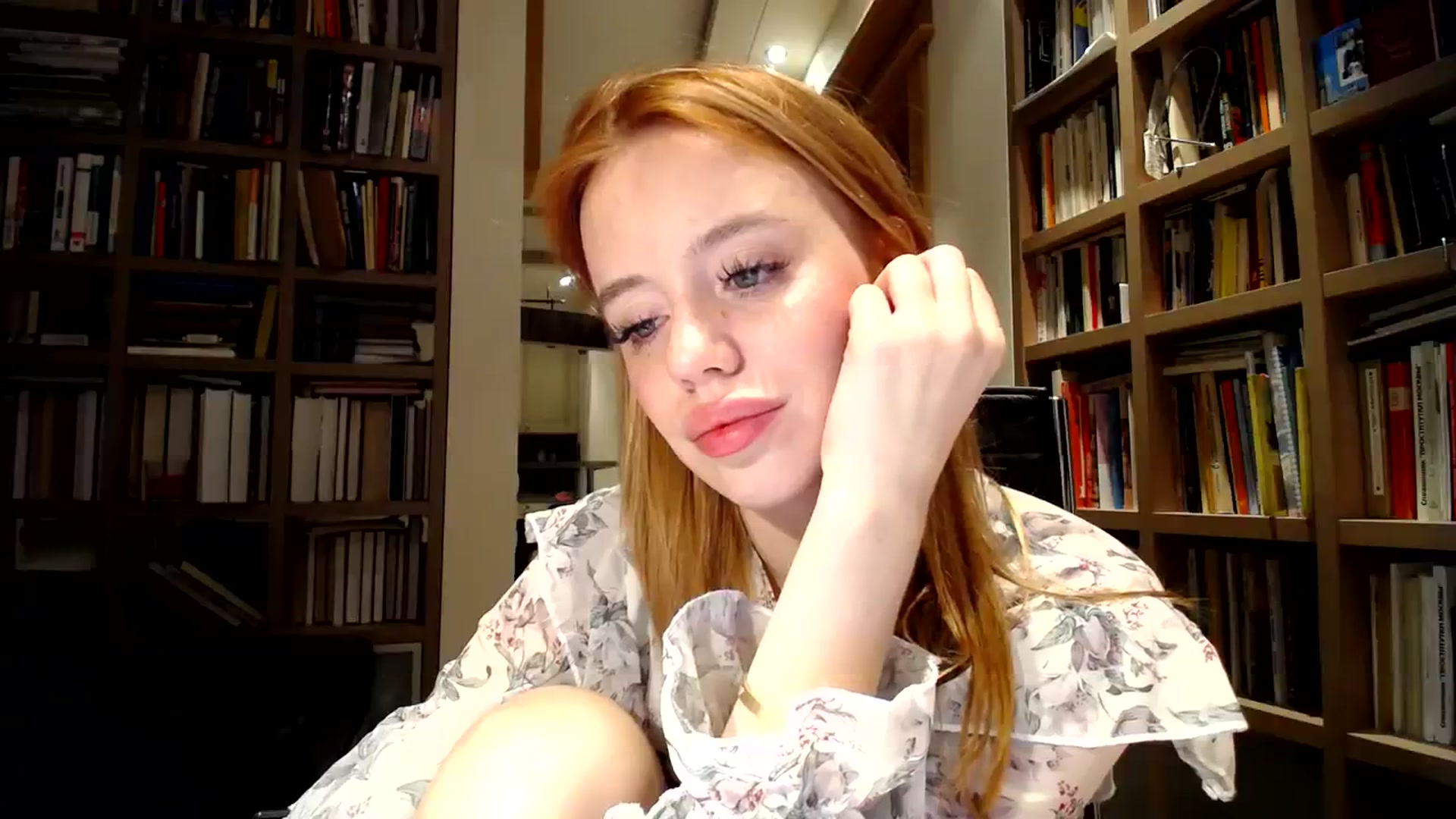 Gallery image thumbnail from Alena29's myfreecams stream on, 08/22/2023, 18:09 image 19 of 20