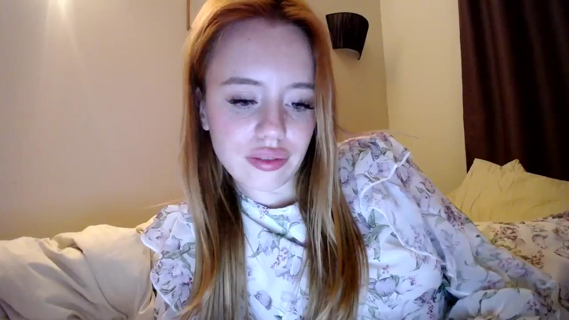 Gallery image thumbnail from Alena29's myfreecams stream on, 08/23/2023, 24:02 image 10 of 20