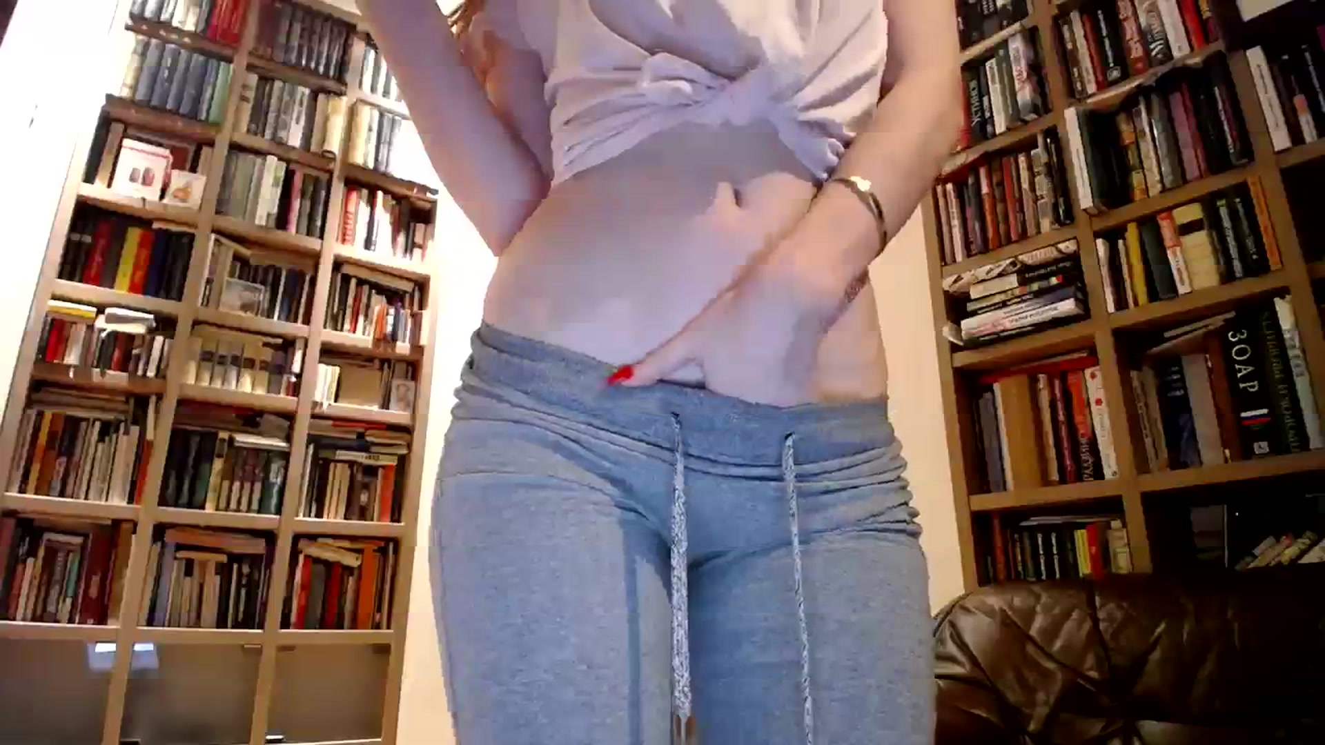 Gallery image thumbnail from Alena29's myfreecams stream on, 08/23/2023, 17:15 image 12 of 20