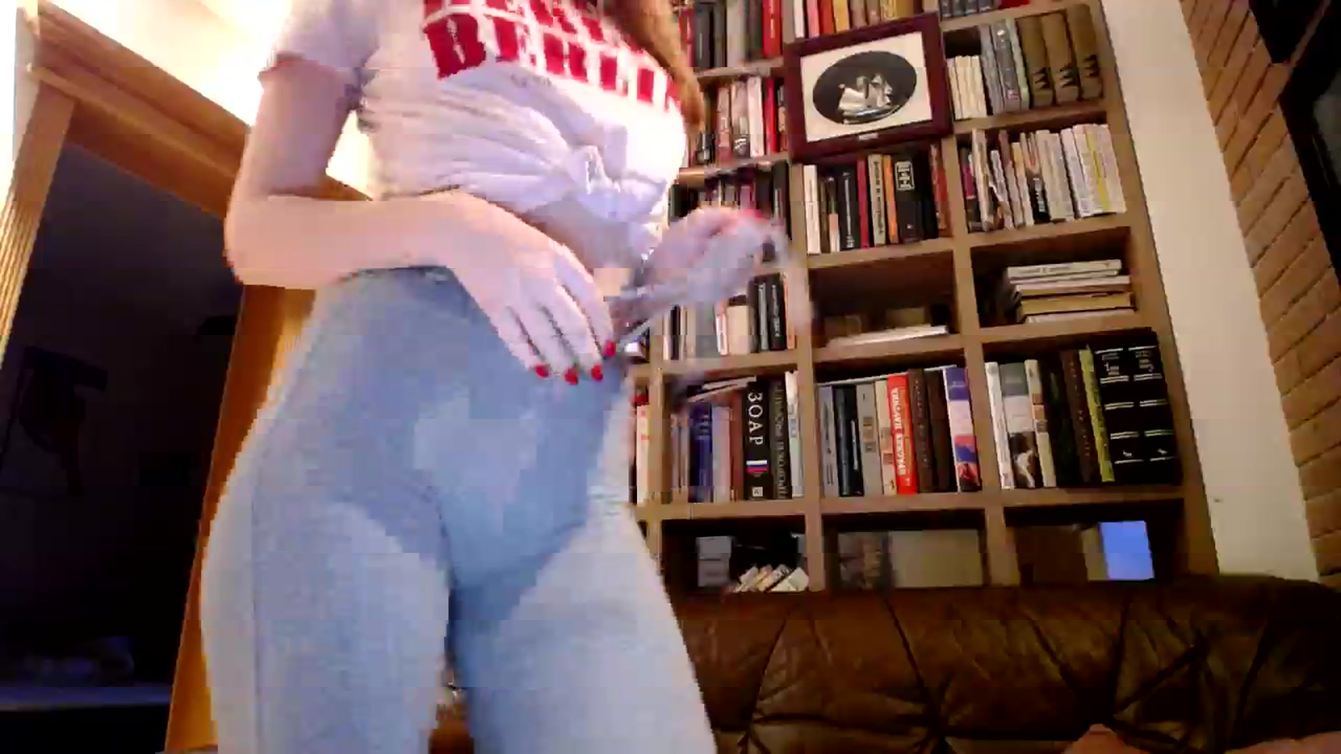 Gallery image thumbnail from Alena29's myfreecams stream on, 08/23/2023, 17:15 image 7 of 20