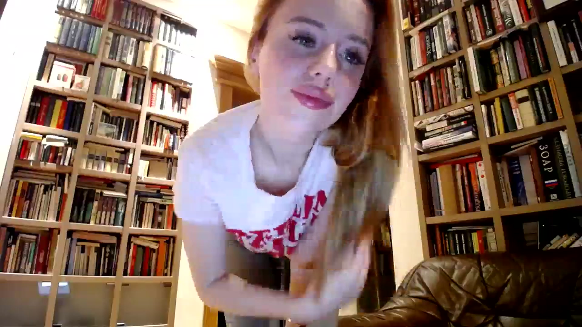 Gallery image thumbnail from Alena29's myfreecams stream on, 08/23/2023, 17:15 image 14 of 20