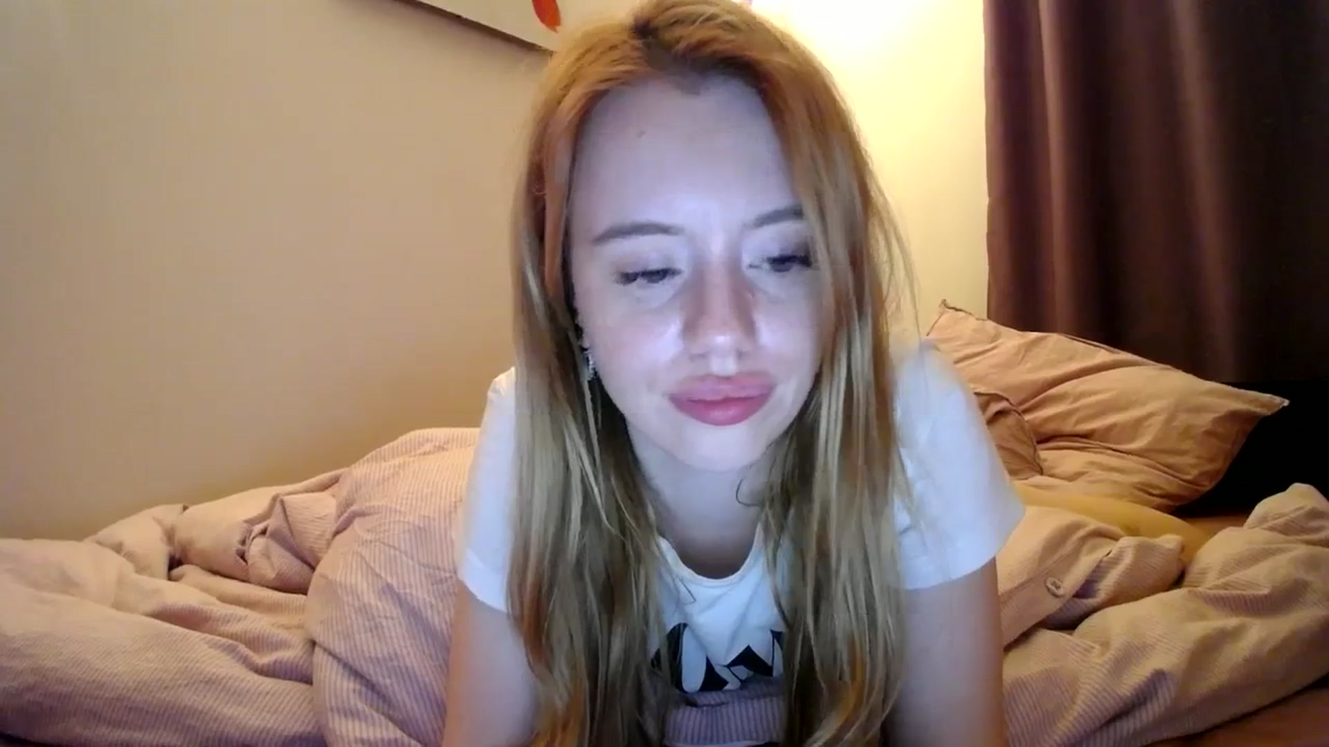 Gallery image thumbnail from Alena29's myfreecams stream on, 09/05/2023, 22:57 image 7 of 20