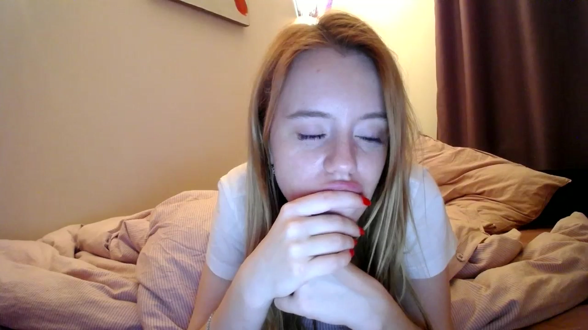 Gallery image thumbnail from Alena29's myfreecams stream on, 09/05/2023, 22:57 image 9 of 20
