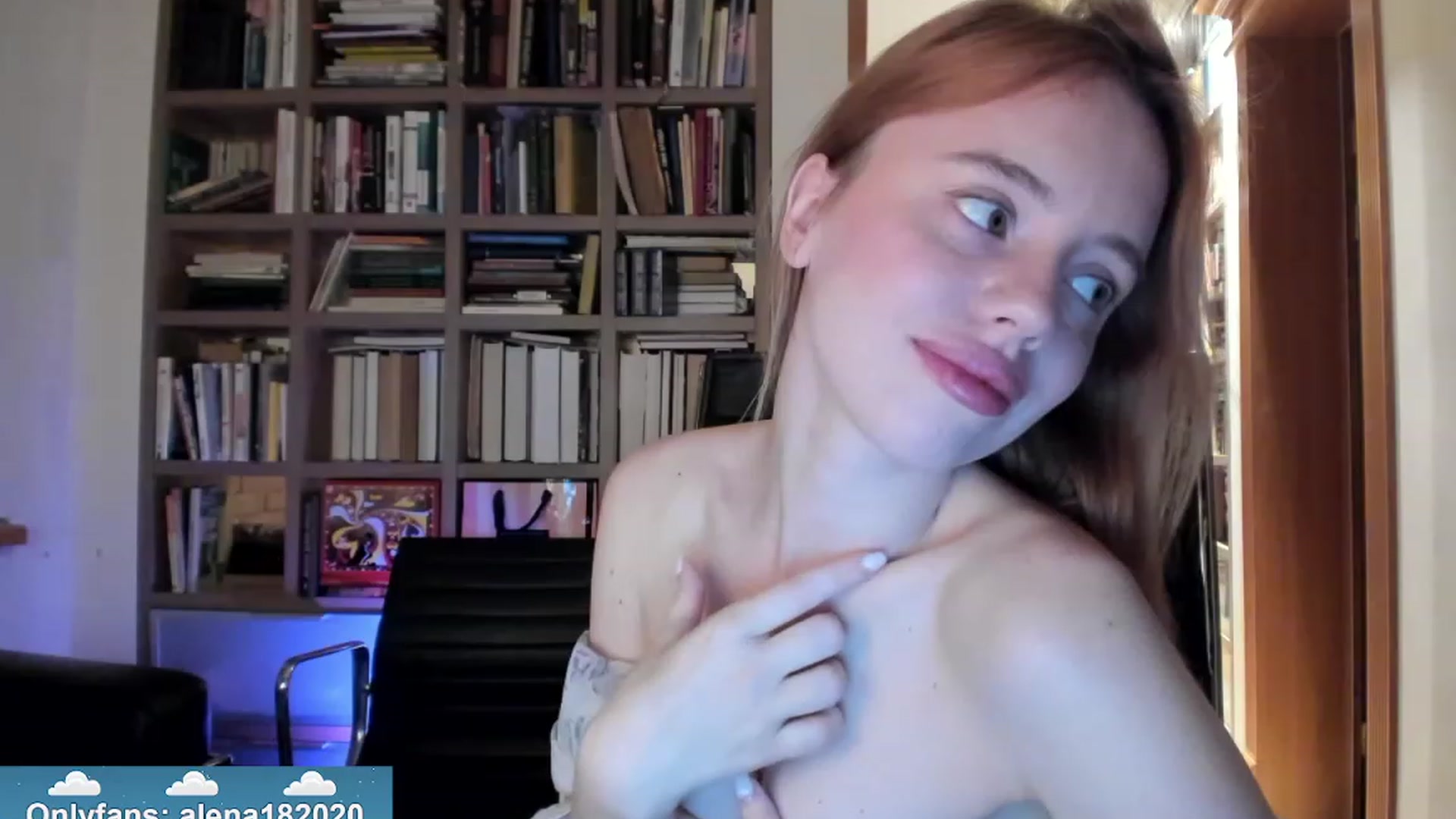 Gallery image thumbnail from Alena29's myfreecams stream on, 11/14/2023, 16:44 image 8 of 20