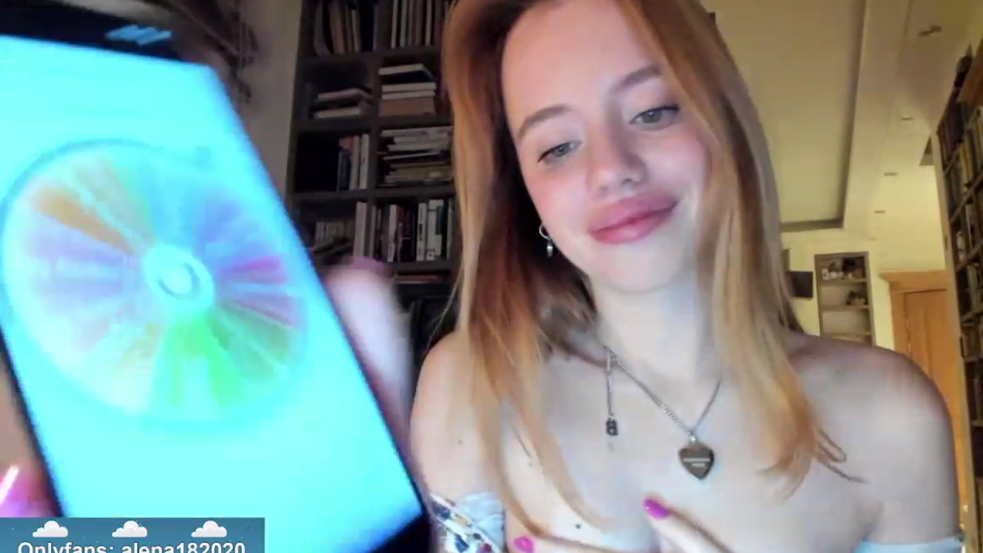 Gallery image thumbnail from Alena29's myfreecams stream on, 11/16/2023, 17:03 image 10 of 20