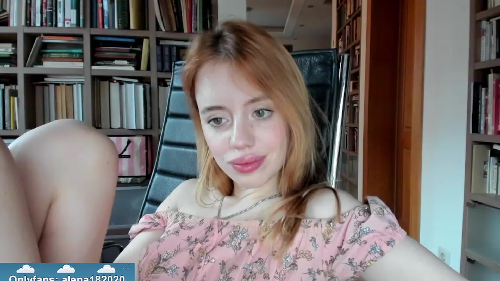 Gallery image thumbnail from Alena29's myfreecams stream on, 11/17/2023, 12:32 image 16 of 20